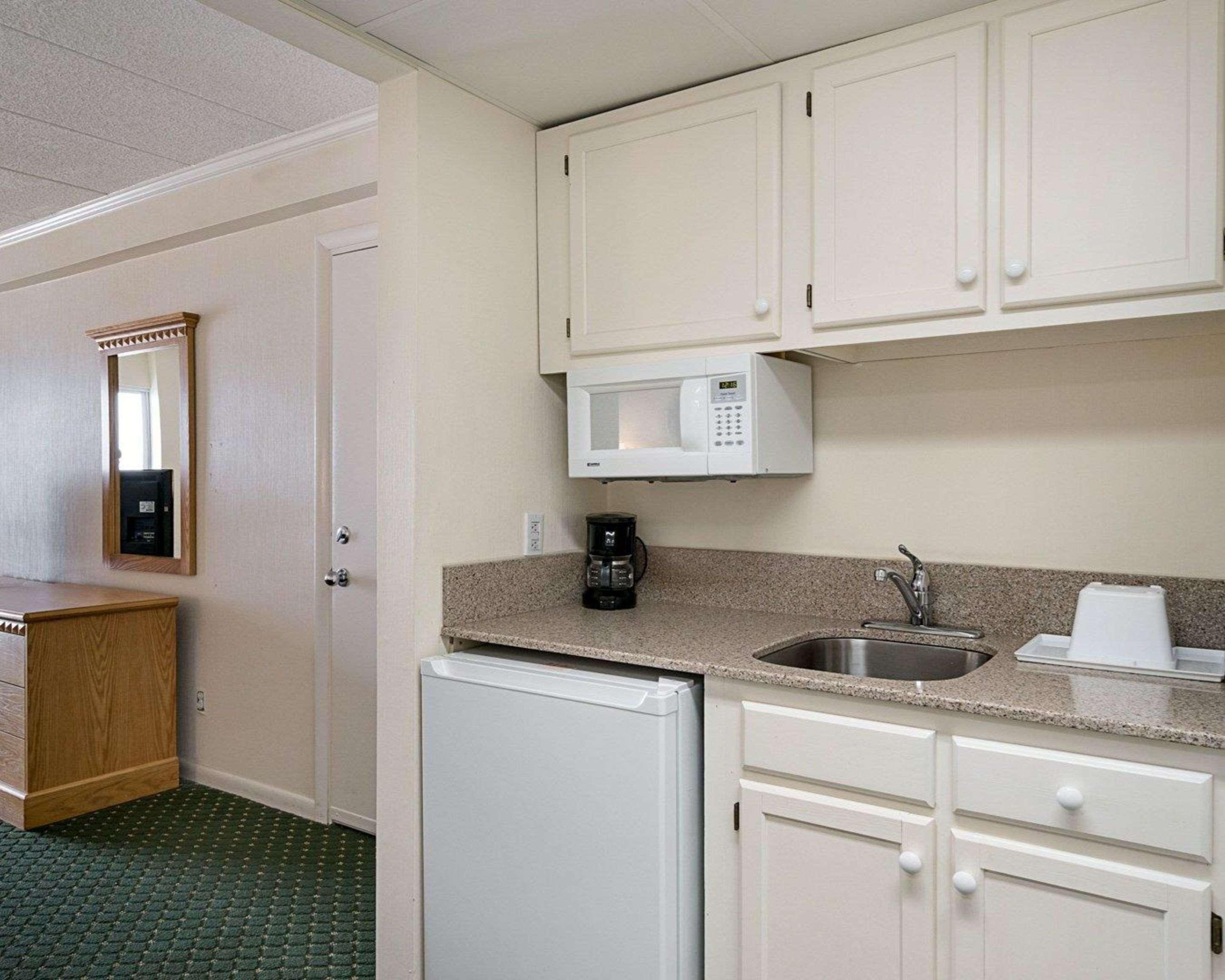Quality Inn Ocean City Beachfront Exterior photo