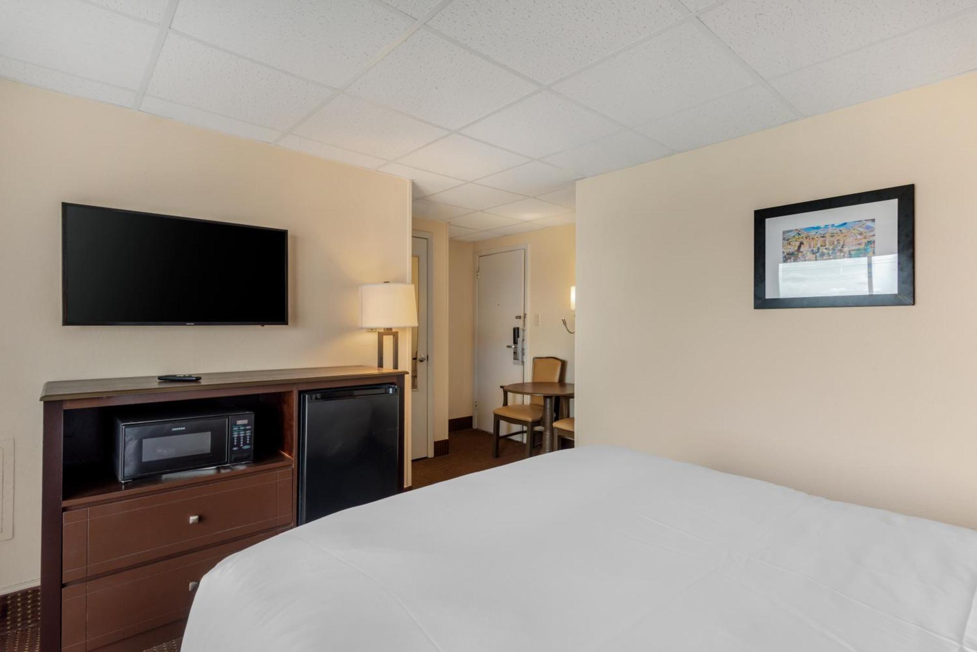 Quality Inn Ocean City Beachfront Exterior photo