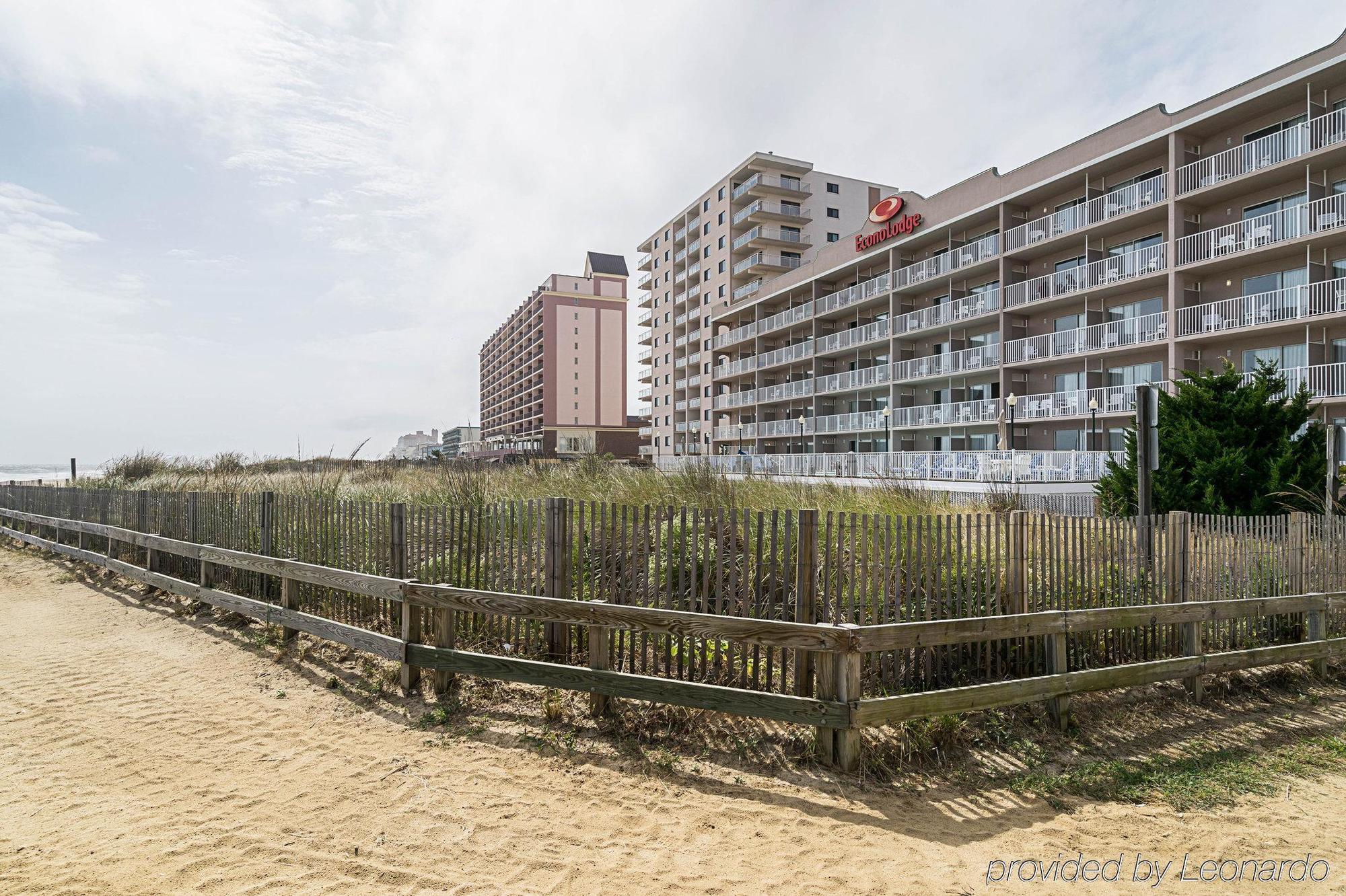 Quality Inn Ocean City Beachfront Exterior photo
