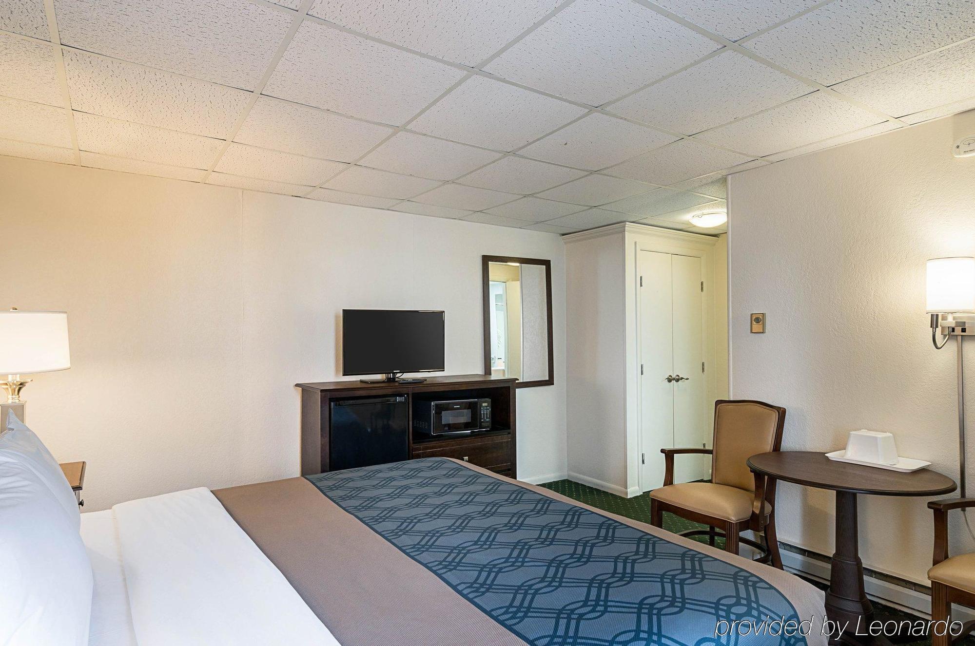 Quality Inn Ocean City Beachfront Exterior photo